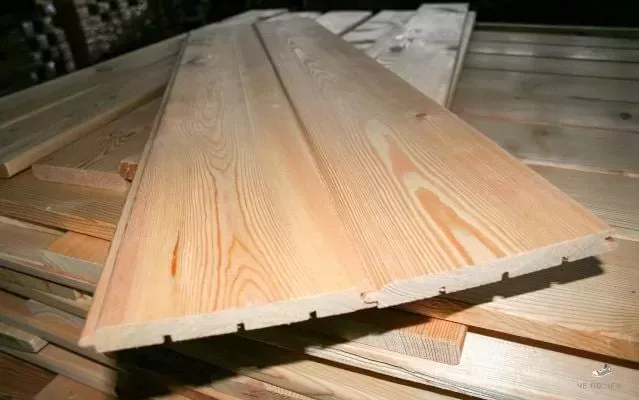 В чем особенность доски пола из сосны?