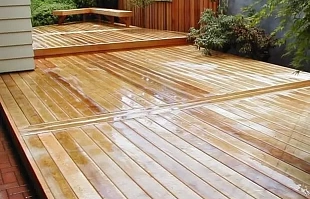 От чего зависит стоимость половой доски?